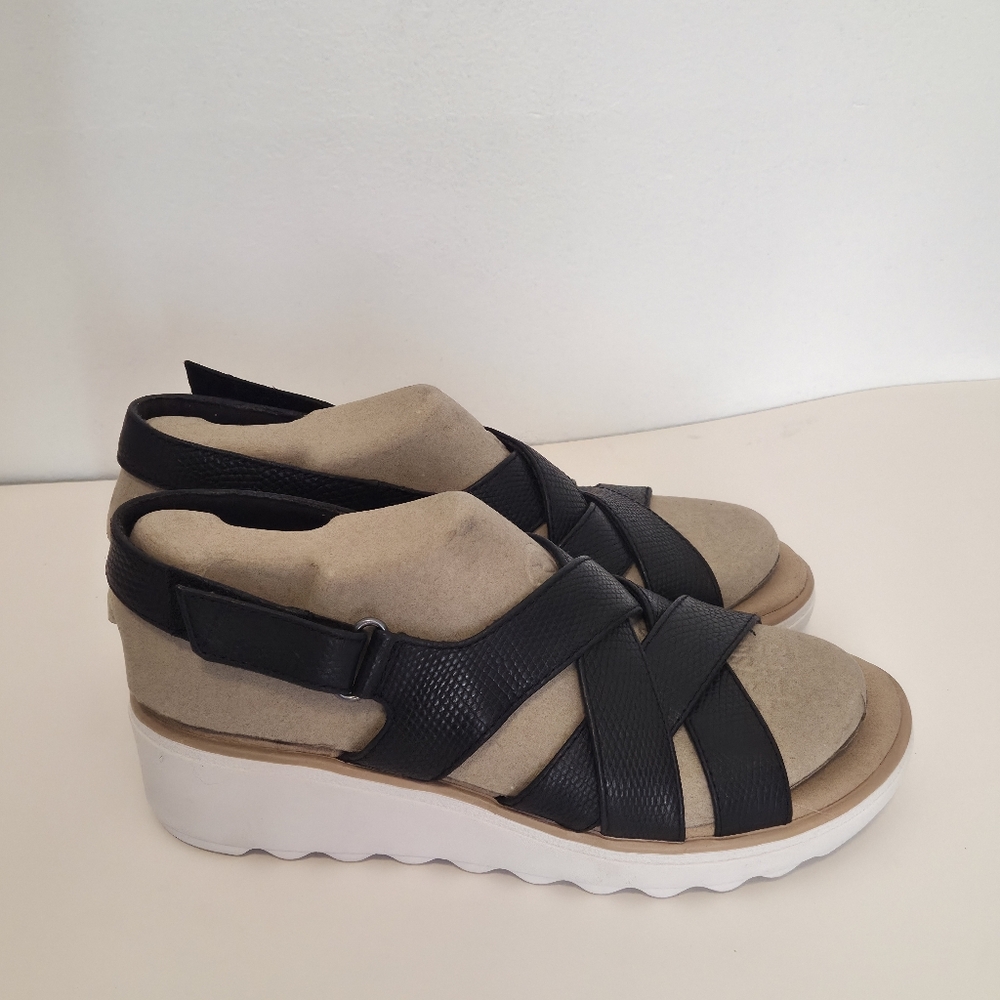 Clark’s Women’s  Jillian Black Leather Criss Cross Strappy Wedge Sandals - Picture 3 of 16